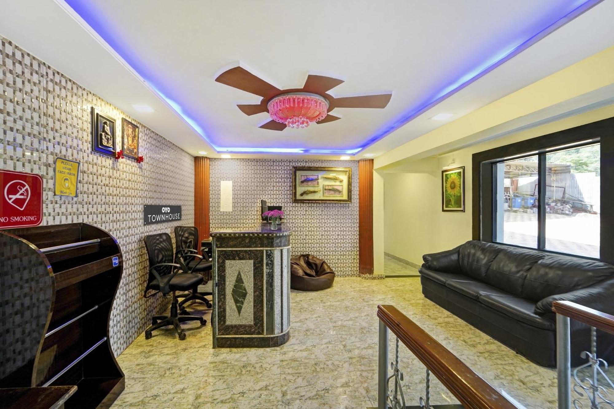 Hotel O Silver Leaf พันช์กานี ภายนอก รูปภาพ